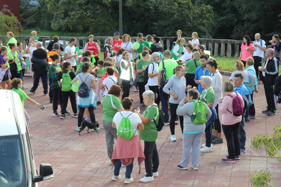 Coristanco "marcha" contra el cáncer de mama