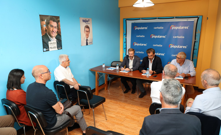 Diego Calvo prepara las municipales con los líderes del PP en Bergantiños