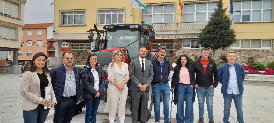Vimianzo y Dumbría adquieren un tractor con ayuda de la Xunta
