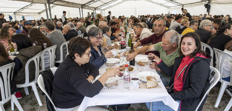 La Festa Gastronómica de Soandres puede al mal tiempo
