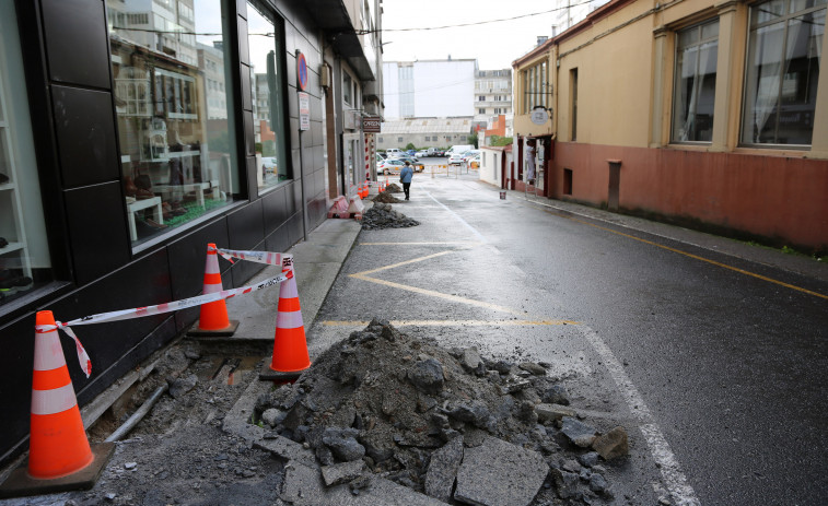 El Concello mejorará la red de saneamiento en el casco urbano carballés para evitar desbordamientos