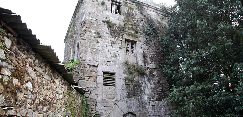 La Torre da Penela ya es propiedad del Concello de Cabana