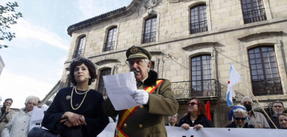 Una marcha cívica pide en A Coruña la devolución de la Casa Cornide al patrimonio público
