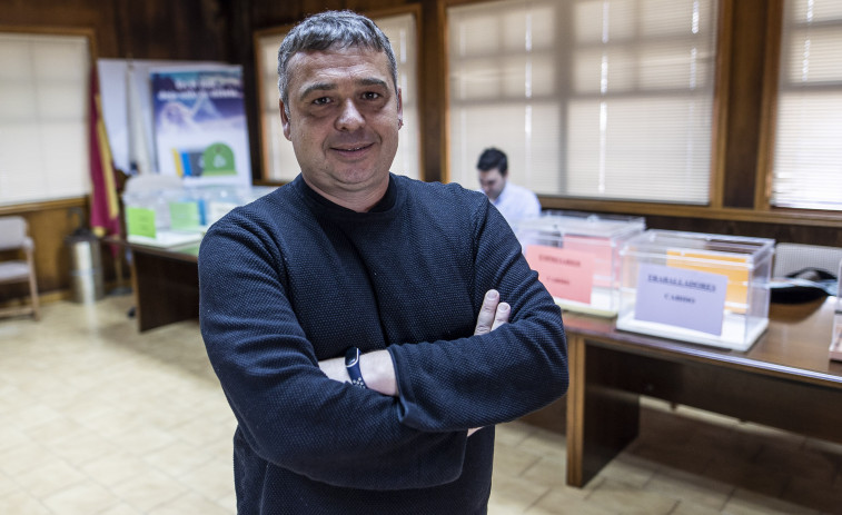 Pedro Pérez encara su tercer mandato como patrón mayor de Malpica con el reto de la seguridad del puerto