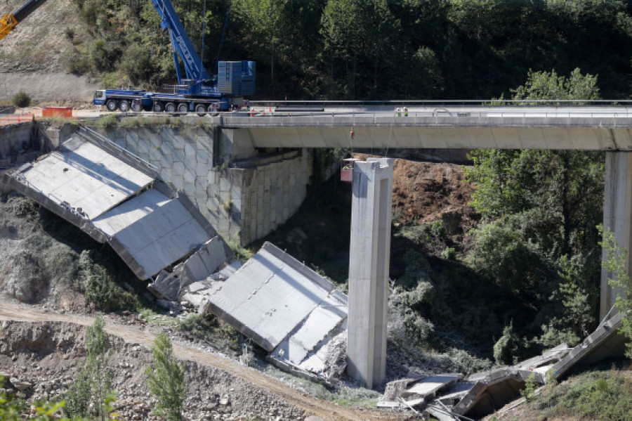 El deterioro del hormigón y los trabajos de reparación desataron el colapso del viaducto de la A-6 en Pedrafita