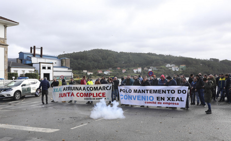 XEAL cifra en un 20% el seguimiento de la huelga en las fábricas de Cee y Dumbría