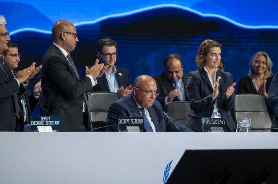 La UE, "decepcionada" por el acuerdo climático en la COP27