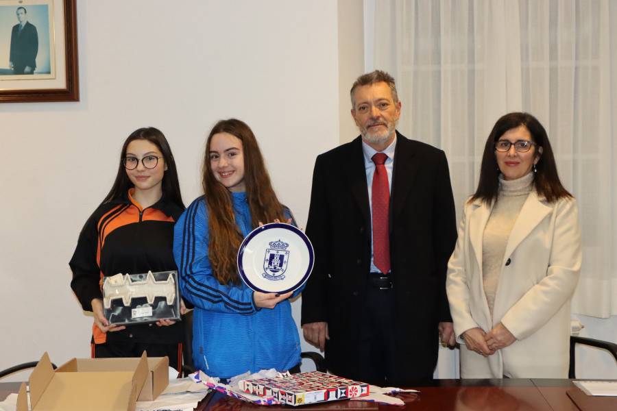 Recepción en Zas a las campeonas del mundo Alba Mourelle y Ashley Sánchez