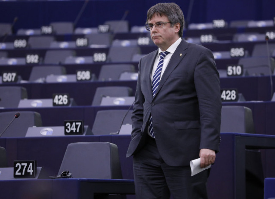 Bruselas reconoce que Puigdemont accedió al escaño "probablemente de forma ilegal"