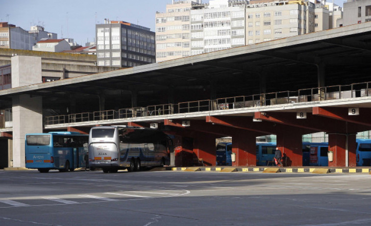 La Xunta pide al Gobierno que mantenga los descuentos en los billetes de autobús en 2023