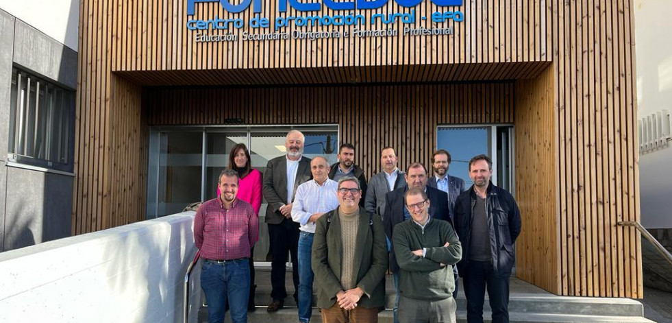 El Cluster da Madeira alerta en Coristanco sobre la falta de relevo generacional
