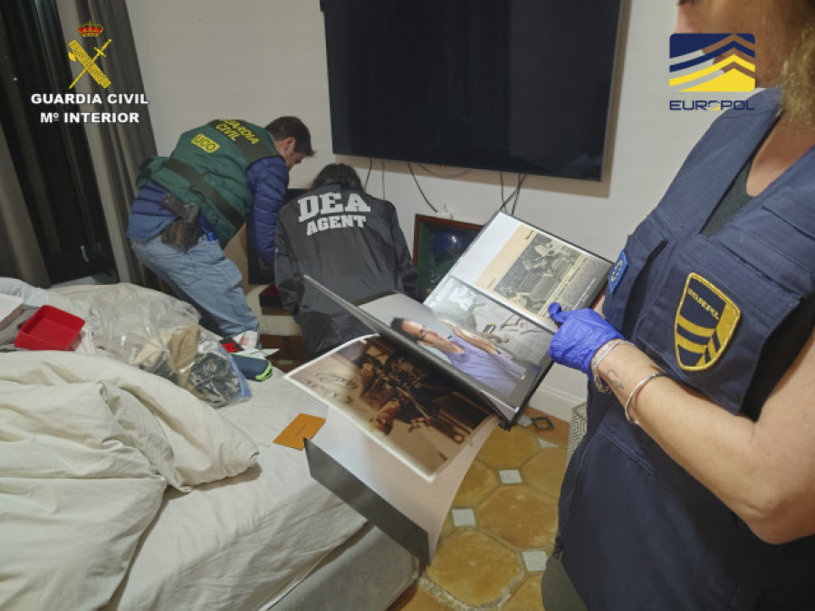La Policía interviene 85 kilos de cocaína en dobles fondos de vehículos y detiene a seis personas en Ourense y Madrid