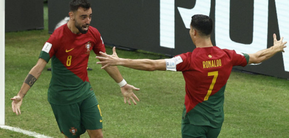 Dos goles de Bruno Fernandes clasifican a Portugal