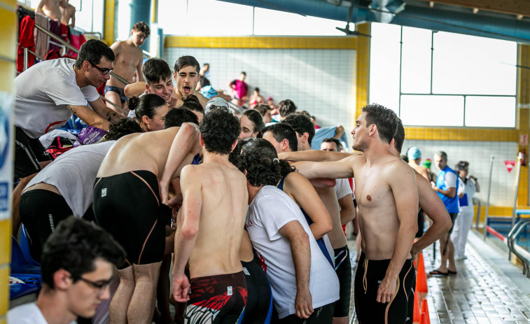 Nueve medallas para la AD Fogar en el Gallego absoluto de natación