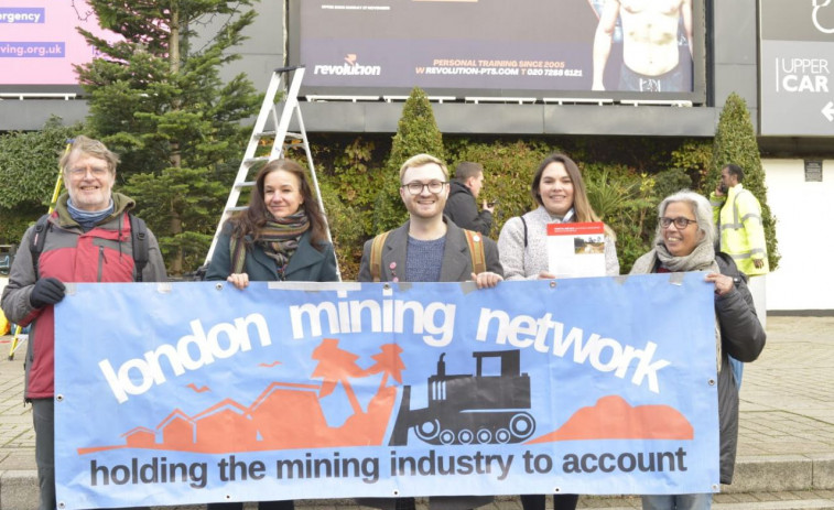 La protesta de los ecologistas por la situación de la mina de Varilongo llega a Londres