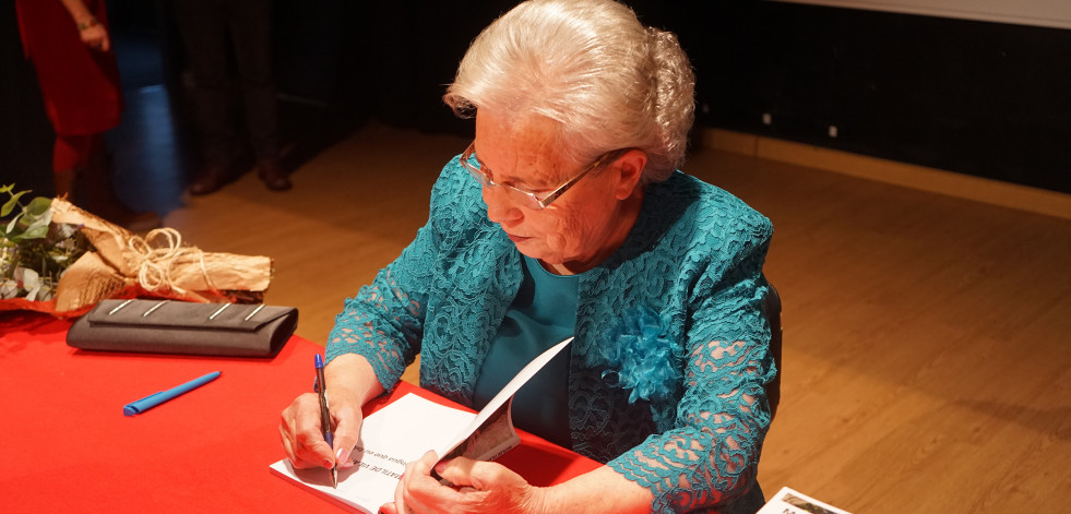 Matilde Vilariño presenta “Na lingua que eu falo” en Cabana