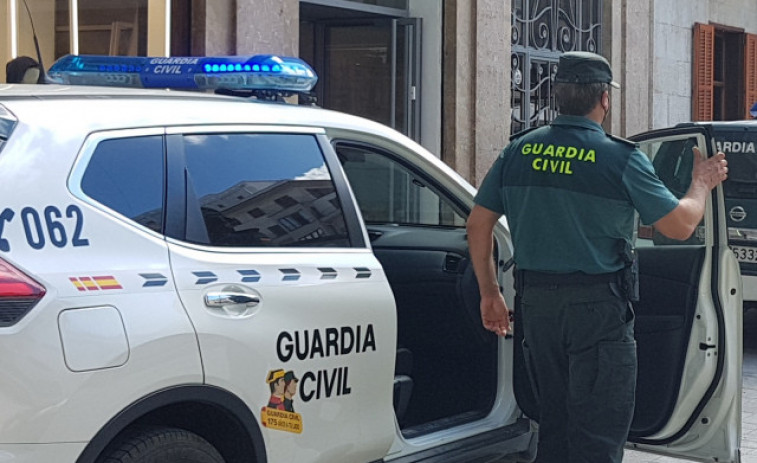 Prisión para un atracador que actuaba en Coristanco y Carballo