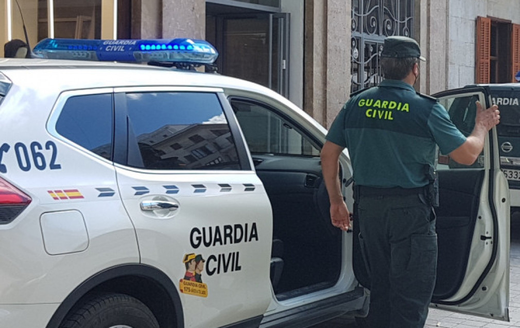 Detenida una vecina de Ames acusada de robar un cortacésped de un escaparate