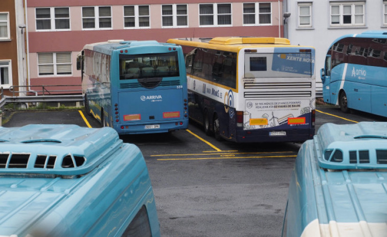 Detenido un joven de 19 años, vecino de Neda, que robó un autobús en la estación de Ferrol y chocó con otro vehículo