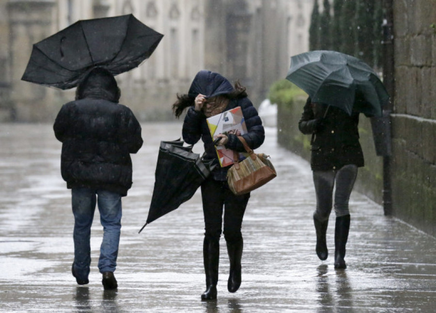 El viento del noreste trae frío y lluvias persistentes a Galicia
