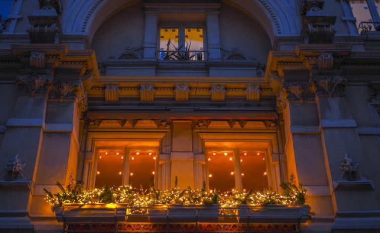 Fallece un hombre en Vigo al caer desde el balcón de su casa mientras colocaba las luces de Navidad