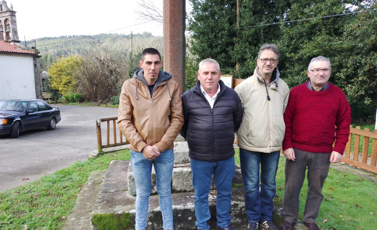Xuntos Carballo se hace eco de las demandas vecinales de la parroquia de Entrecruces