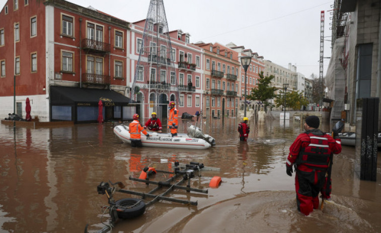 El temporal de lluvia provoca el caos en Lisboa