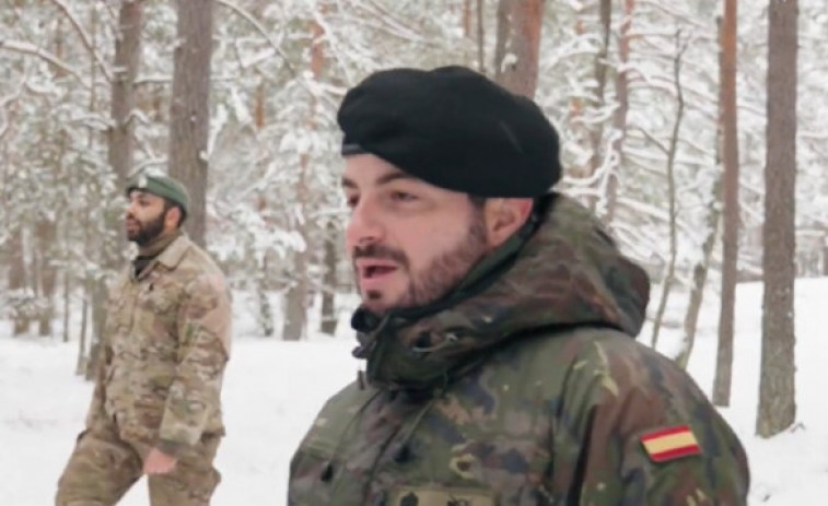 Los soldados españoles cantan un villancico ucraniano en la felicitación navideña de la OTAN