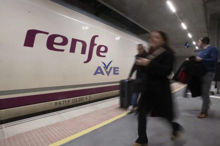 El AVE Galicia-Madrid transportó 1,8 millones de viajeros en su primer año