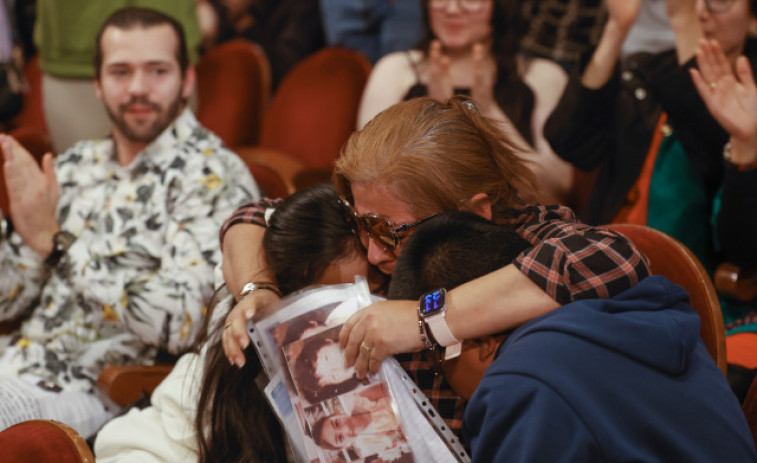 Una mujer del público del Teatro Real gana el Gordo