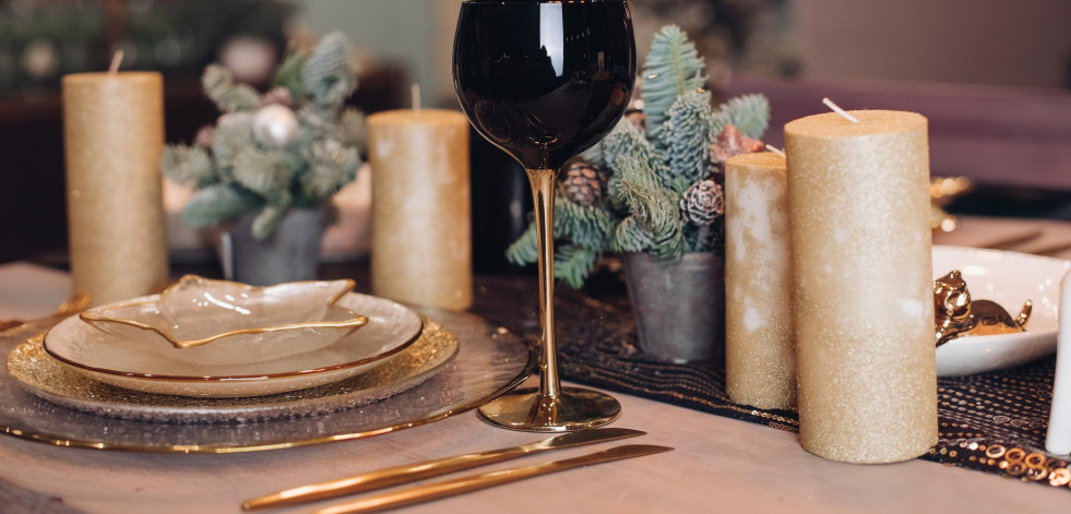Decora tu mesa con estilo en Navidad