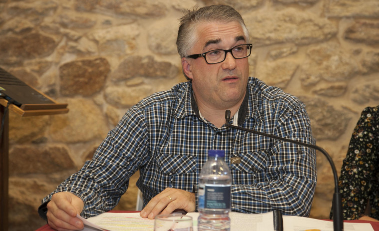 El investigador Félix Neira publica “Misterios e encantos de Bergantiños”