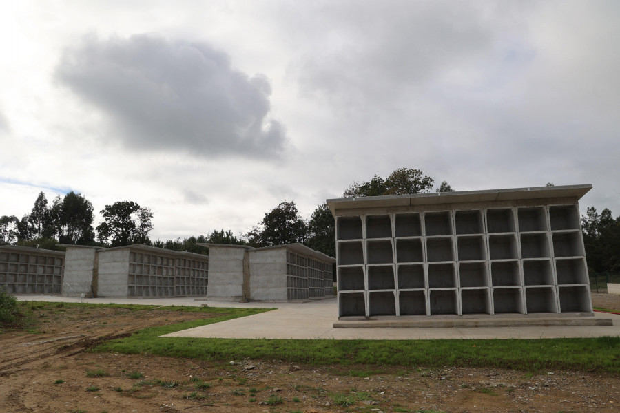 La finalización de las obras de ampliación del cementerio de Carballo sufre un nuevo retraso