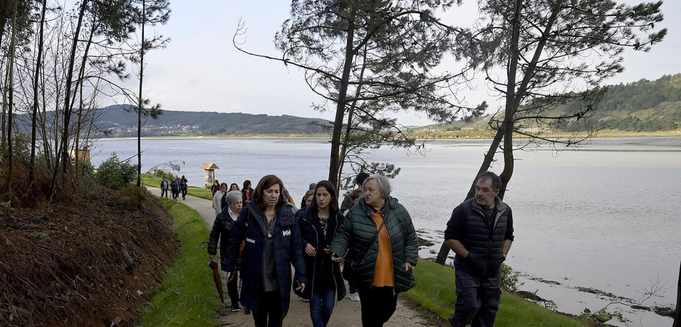 Los cabaneses tienen un kilómetro más para caminar por el Esteiro do Anllóns