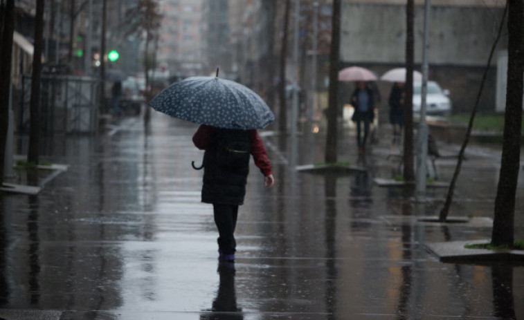 Un frente poco activo trae a Galicia cielos nubosos y alguna lluvia