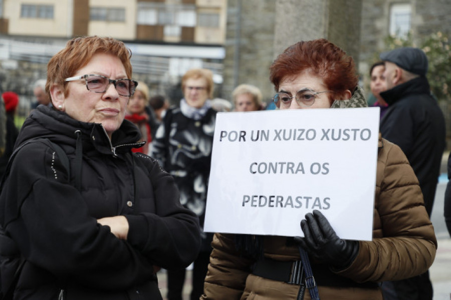 Baleira expresa su "rabia" ante los abusos sufridos por una niña por parte de sus hermanos