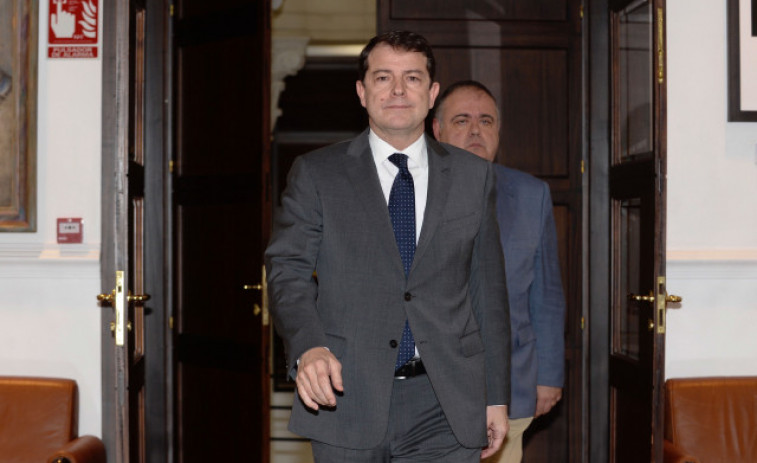Mañueco ratifica a Gallardo y descarta adelantar elecciones al 28-M