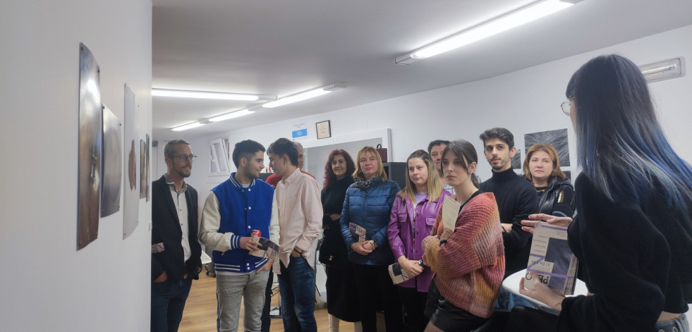 La Barbería Daviz acoge la exposición Peloz_ArteZ en Cabana