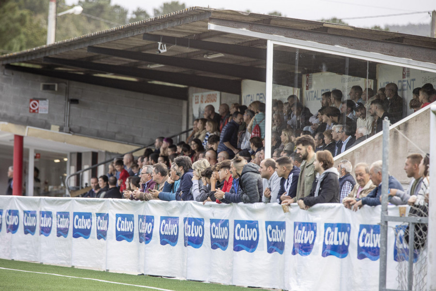 El campo de fútbol de Sofán tendrá una nueva grada con 188 plazas