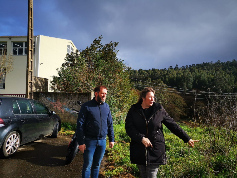 El Concello de Ponteceso ofrece a la Xunta un terreno para ampliar el IES Eduardo Pondal