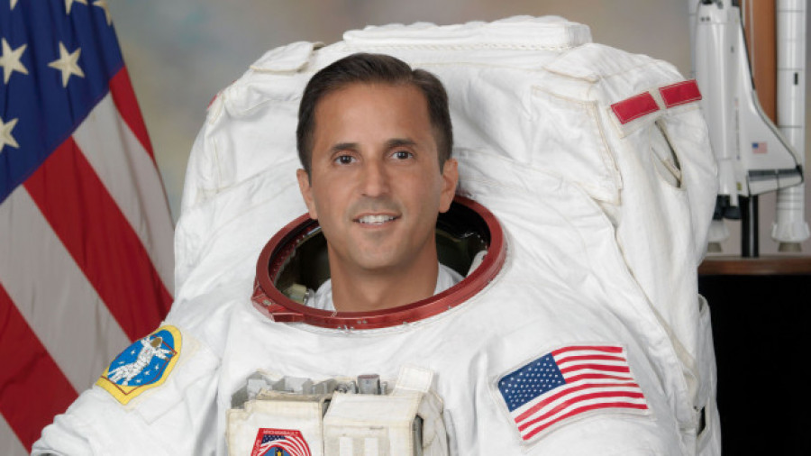 El jefe de los astronautas de la NASA anuncia "cosas que nunca se han hecho"