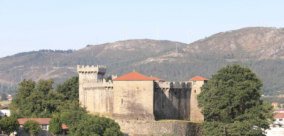 En marcha la segunda fase de la renovación eléctrica del Castillo de Vimianzo