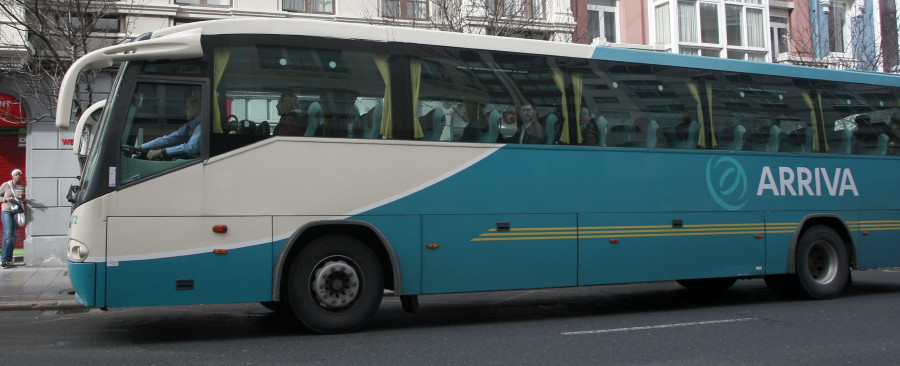 La Xunta refuerza los autobuses entre Fisterra y Camariñas
