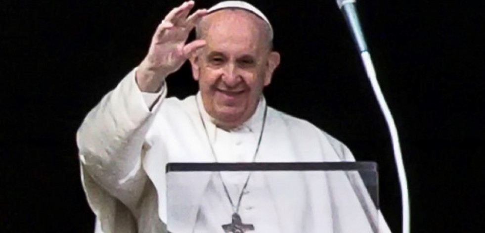 El papa acude por sorpresa a Santa María la Mayor para rezar antes de la Semana Santa