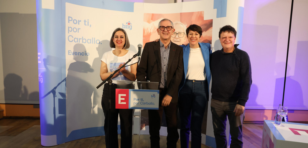 Presentación de Evencio Ferrero a la alcaldía de Carballo