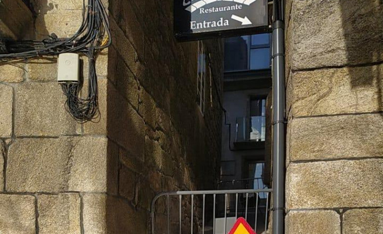 Laxe atribuye a un error de la dirección de obra la polémica intervención de la rúa Sol