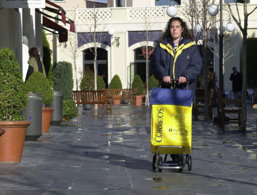 La historia de Correos se escribe en femenino