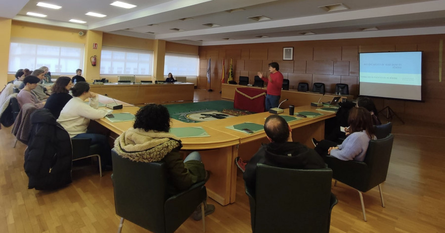 Las ocho concejalas de Carballo, protagonistas del Día de la Mujer