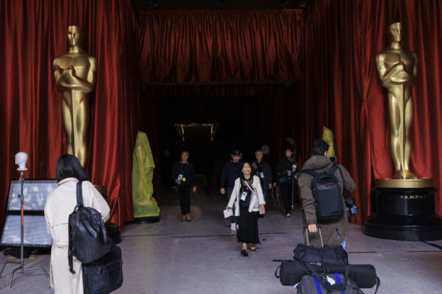 Todo listo en Hollywood para unos Óscar que buscan nuevas audiencias