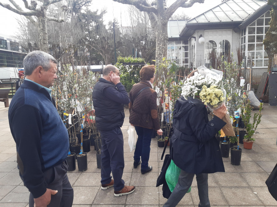 Menos ambiente en los mercados de Carballo y Cee